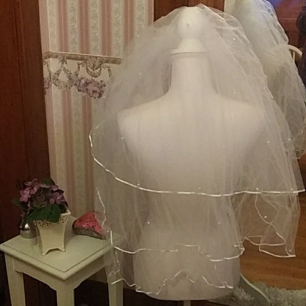 Brand new white veil 3 layers with pearl beads #2